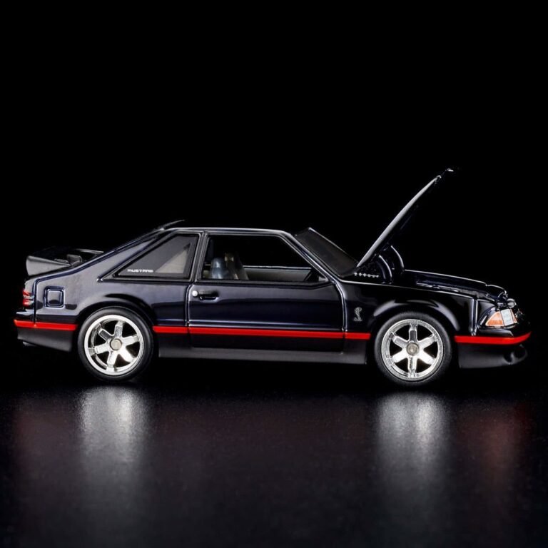 Hot Wheels RLC Exclusive 93 Ford Mustang Cobra R